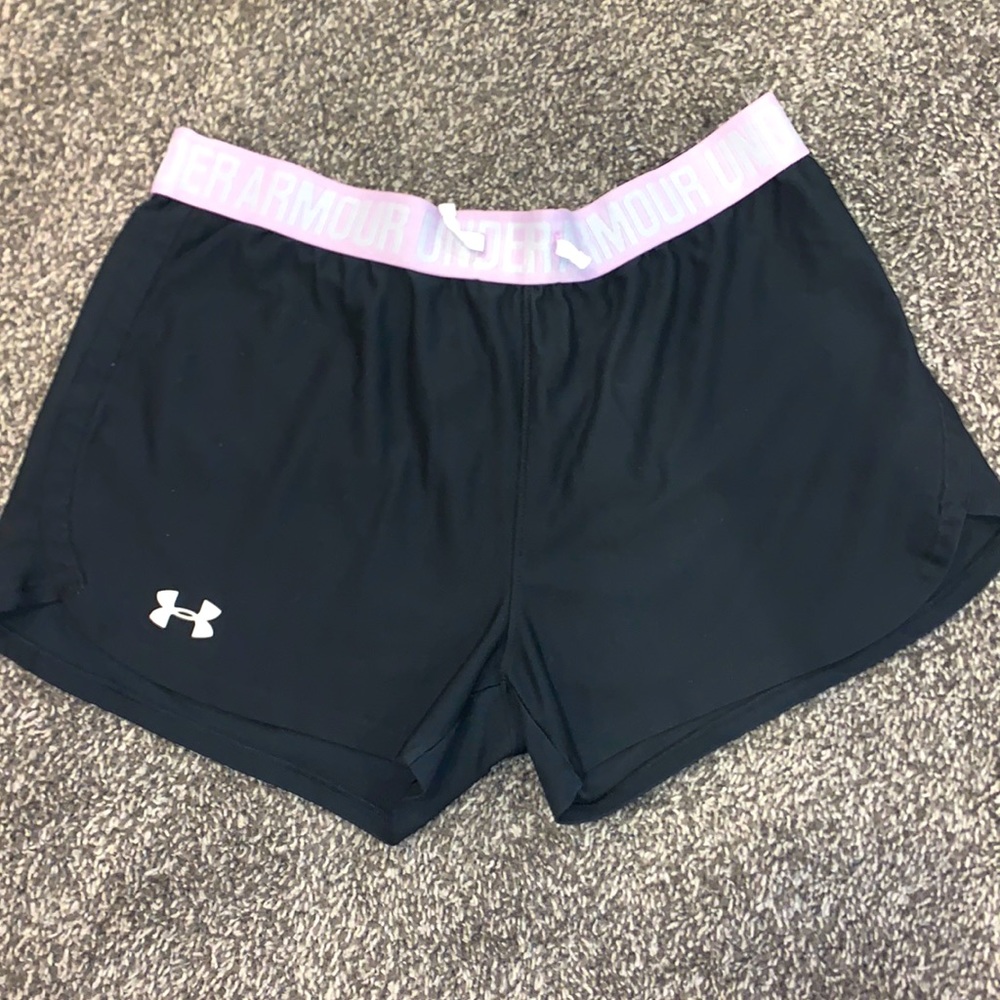 Underarmour athletic shorts